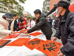 欢声笑语满校园作文500字六年级